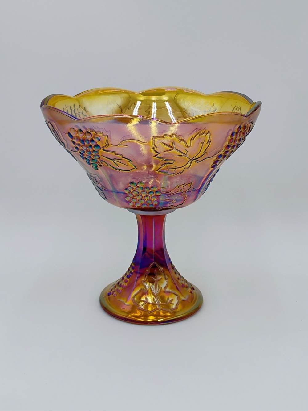 1972-73 Indiana Glass Company Harvest Wedding Bowl Iridescent Gold Carnival 8"